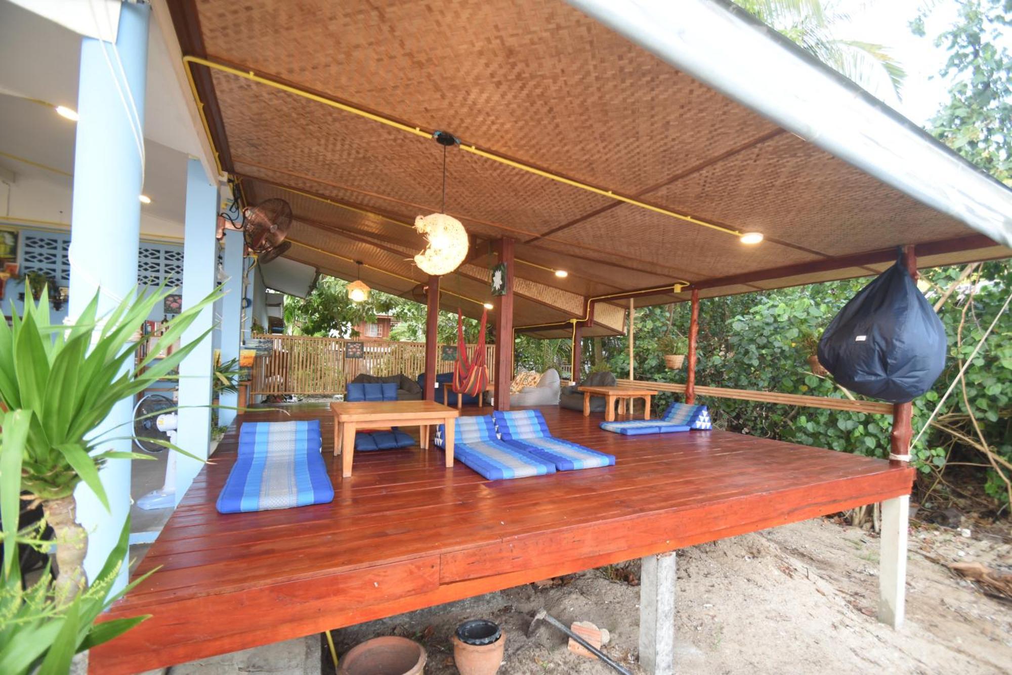 Blue Lotus Resort Baan Tai Buitenkant foto