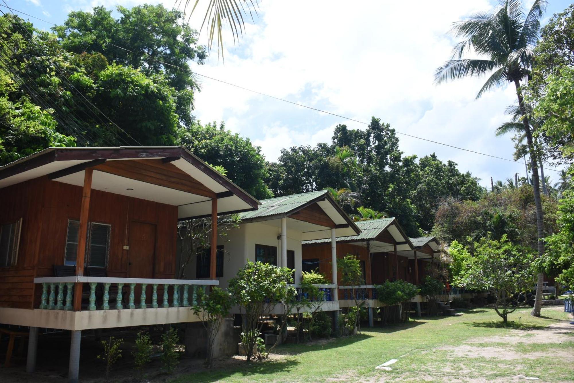 Blue Lotus Resort Baan Tai Buitenkant foto